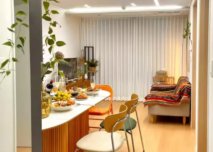 Apartment Jay House Near Cheonho Subway Line 5, 8 *